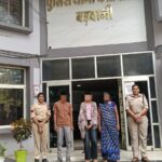 पुलिस अधीक्षक श्री पद्मविलोचन शुक्ल के नेतृत्व व दिशा निर्देश में तथा थाना प्रभारी निरीक्षक श्री बलजीतसिंह बिसेन के नेतृत्व में गठित टीम ने बड़ी सफलता अर्जित करते हुए 24 घण्टे के भीतर ही अपहृता नाबालिग बालिका को इन्दौर वर्डकप चौराहा क्षेत्र से ढूंढ कर किया दस्तयाब
